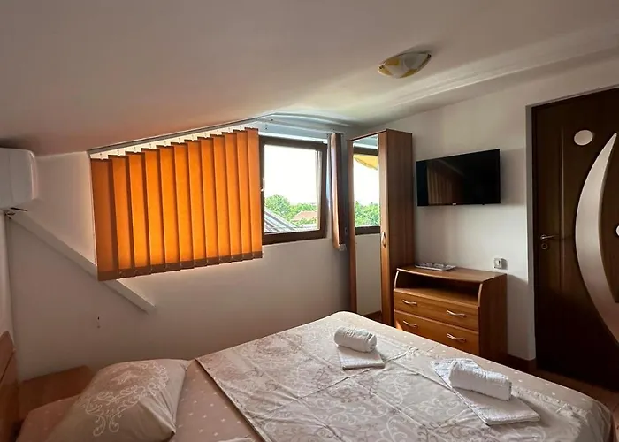 Affittacamere Camelia 3*